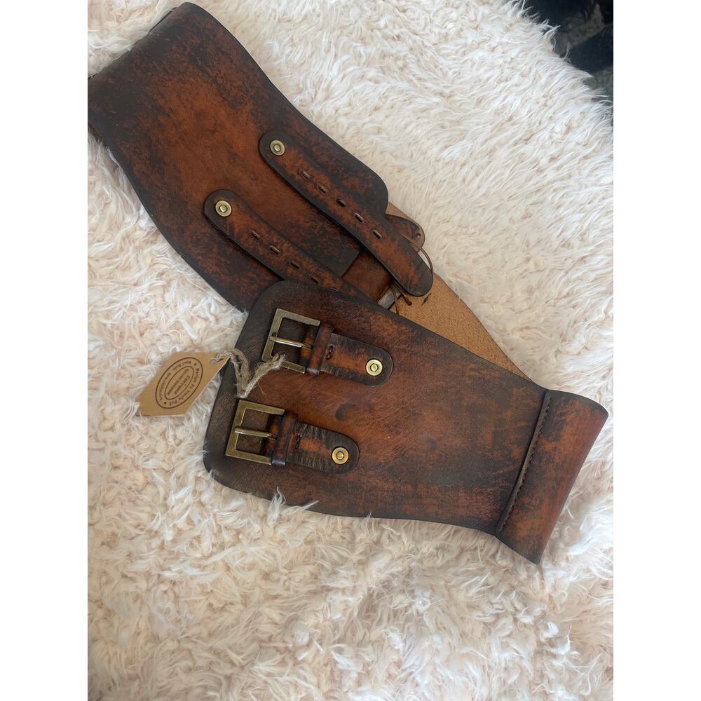 Vibaly Pel Leather boho Steampunk Corset Belt. Renaissance Retail $450 Used once